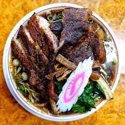 スペアリブチャーシュー麺