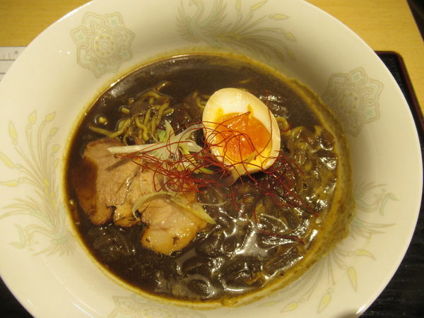 「室蘭カレーラーメン（800円）」@蟹喰楽舞 別館の写真