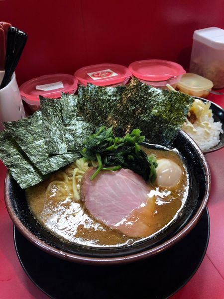 「ラーメン 味玉 ノリ」@家系ラーメン とらきち家の写真