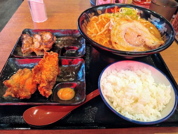「百年味噌ラーメン 750円 満腹セット 380円 (税別)」@マルキン本舗 熊谷店の写真
