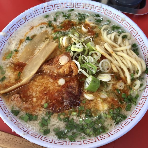 「辛口ホルモンメン」@ラーメンスタンド とん平食堂の写真