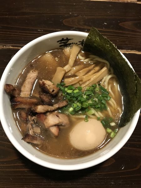 「特製らーめん（中盛）」@麺屋 茅根の写真