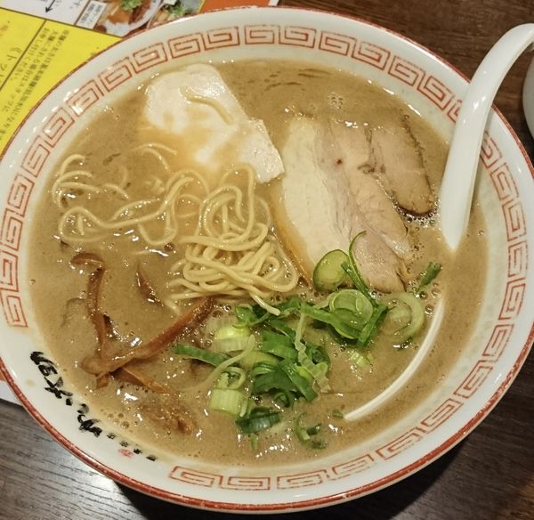 「豚骨ラーメン」@豚骨商店 ゆい六助 上田店の写真