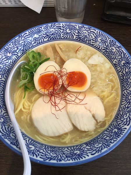 「濃厚鶏白湯ラーメン＋味玉＋ライス ¥800+100+120」@麺匠なべすけの写真