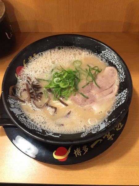 「ラーメン」@博多 一幸舎 エキマルシェ大阪店の写真