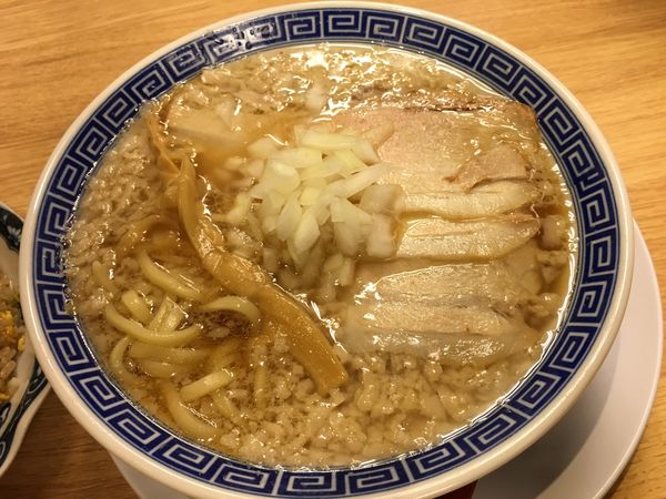 「背脂中華そば+半チャーハンセット」@新潟発祥なおじ 新橋店の写真