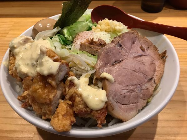 「特製まぜそば」@中華蕎麦 つけ麺 五味五香の写真