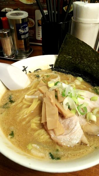 「濃厚みそ、餃子」@むつみ屋 駒込店の写真