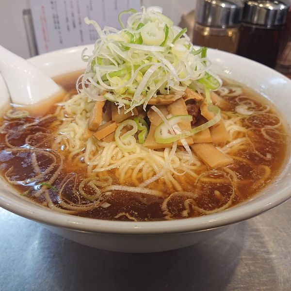 「ラーメン中830円、メンマ100円、ネギ100円」@ラーメン専門の店 大勝の写真