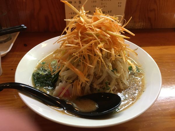 「ネギみそラーメン(700¥)もやし増し無料」@志のやの写真