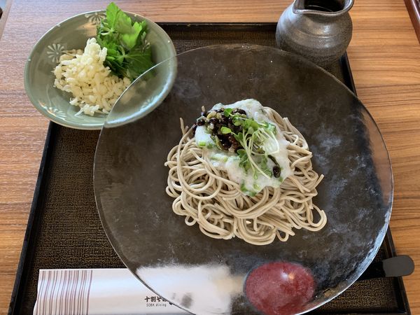 「爆弾そば 1100円」@十割そば 山楽の写真