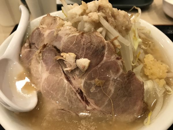 「豚そば 880円」@江戸前煮干中華そば きみはん ららぽーと豊洲マリーナキッチン店の写真