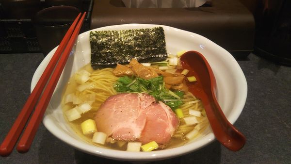 「鶏だし塩ラーメン」@RAMEN 火影 produced by 麺処ほん田の写真