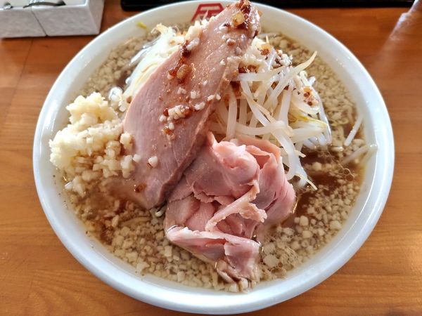 「二郎系ラーメン」@百年本舗 沖縄浦添店の写真