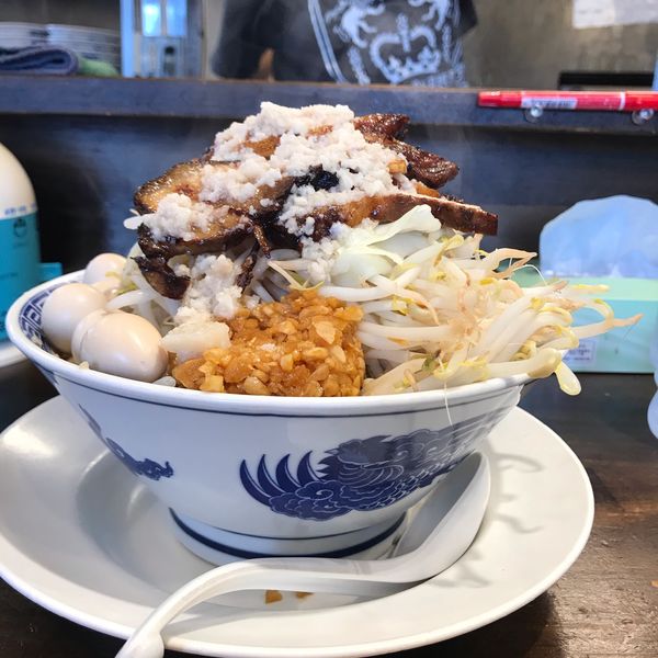 「ラーメン、うずら」@日本一馬鹿豚 高崎店の写真