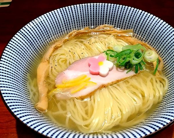 「鯛塩らぁ麺」@鯛塩そば 灯花 ラゾーナ川崎プラザ店の写真