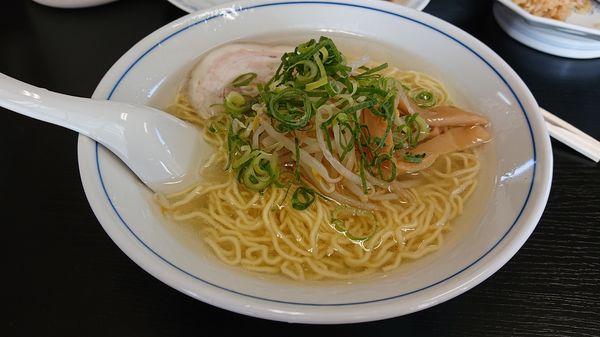 「塩ラーメン550円」@ラーメン いこいの写真