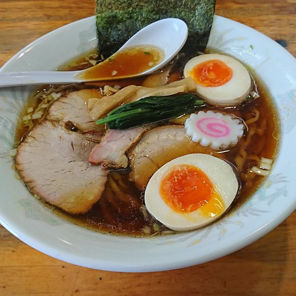 「特製手打中華」@らーめん 青龍の写真