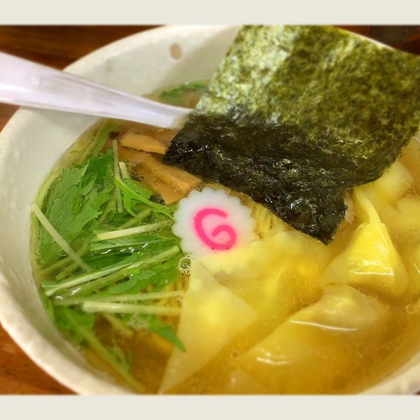 「醤油わんたん麺 900円」@生竜の写真