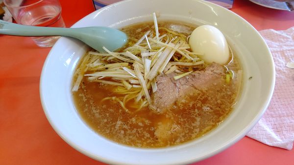 「ネギラーメン＋ゆで卵７５０円？」@ラーメンショップ 玉川店の写真