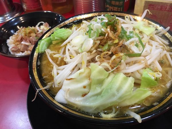 「野菜ラーメン＋半賄い飯」@家系ラーメン とらきち家の写真