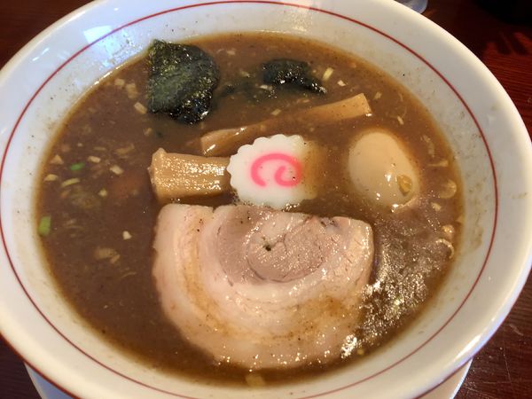 「しょうゆ中華そば 740円+味玉100円 外税」@麺処 とらたまの写真