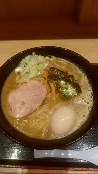 「ラーメン＋味玉」@舎鈴 キュービックプラザ新横浜店の写真