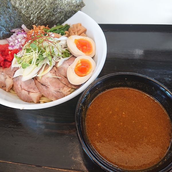 「カレーつけ麺850円（追い飯付）、カレー餃子350円他」@麺や 笑 ～Sho～の写真