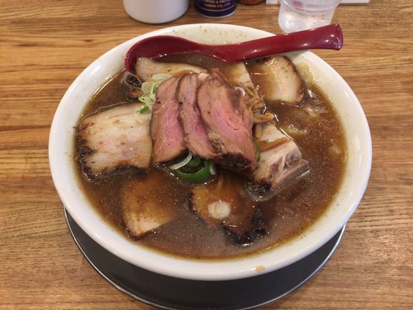 「喜多方肉そば(煮干)中盛 1,470円」@麺や 七彩 八丁堀店の写真