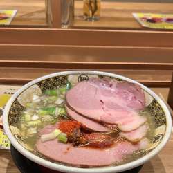 すごい煮干しラーメン ローストポーク