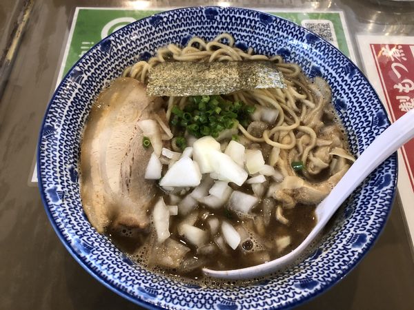 「煮干らーめん 大盛り」@らーめん えん者 籠原店の写真