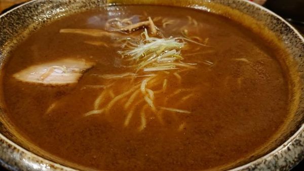 「中華そば　中　全部トッピング」@もちもちの木 野田店の写真