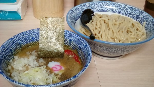 「かれつけ[煮干ver]中」@狼煙 大宮店の写真