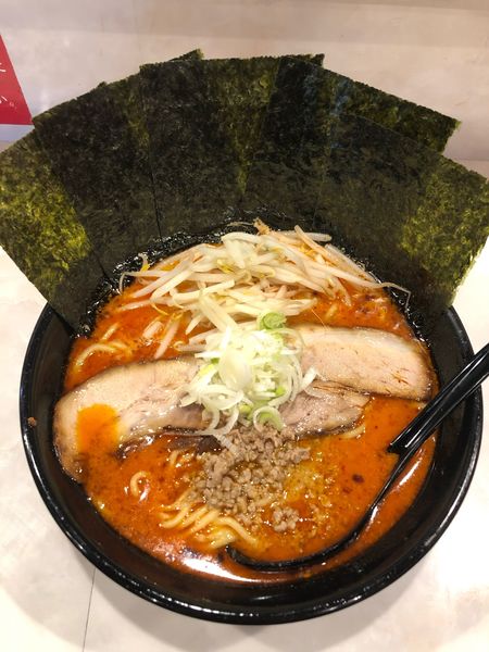 「からみそやラーメン大盛り　海苔　大ライス」@濃厚辛味噌ラーメン からみそやの写真