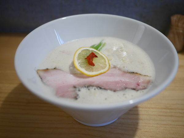 「鶏白湯SOBA」@御忍び麺処 nakamuLab.の写真