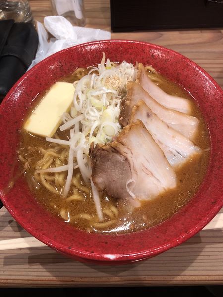 「札幌味噌ラーメン バターチャーシュー」@札幌ラーメン みそ吟 九之坪店の写真