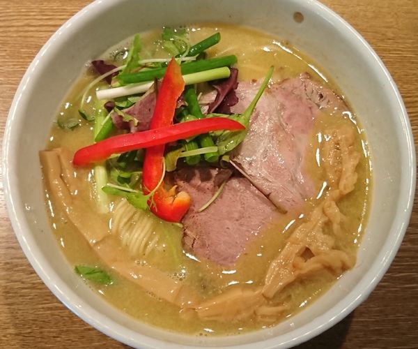 「バターナッツスクワッシュと広島産牡蠣のすり流しラーメン」@中華そば 桃李の写真