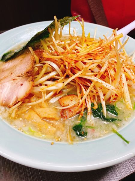 「塩らーめん　白ネギ赤ネギ」@ラーメンショップ椿 ひたちなか店の写真