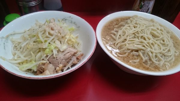 「麺増し・大(ヤサイ増しアブラ)￥８８０」@ラーメン二郎 京急川崎店の写真