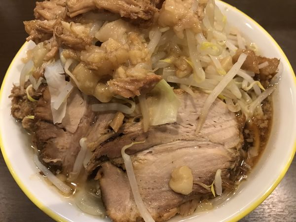 「ラーメン(並)やさいましあぶらまし」@ラーメン イエロー 御徒町店の写真