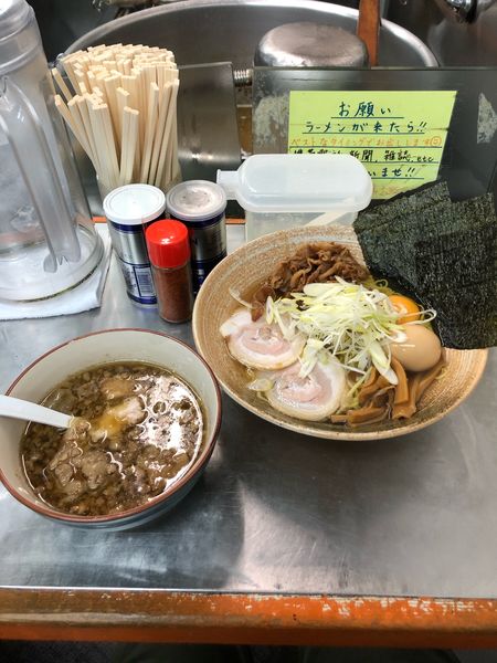 「イカ煮干し出汁悪いつけそば＋悪い肉」@覆麺 智の写真