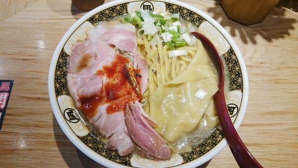 「すごい煮干ラーメン（850円）＋大盛り（0円）」@すごい煮干ラーメン凪 池袋西口店の写真
