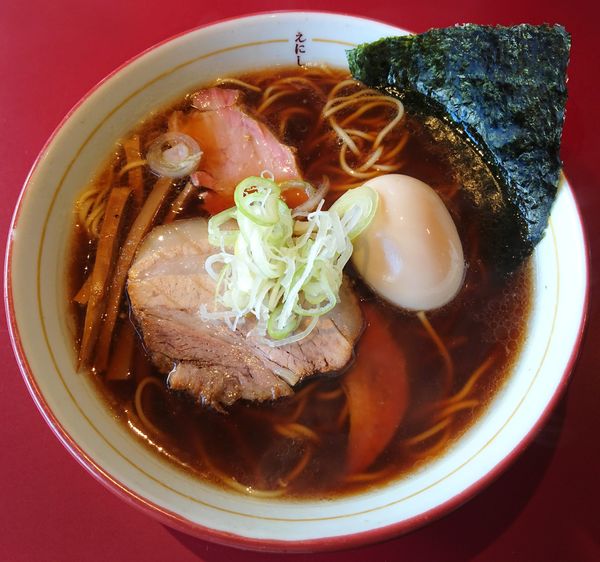 「ミックスラーメン(醤油)＋味玉」@戸越らーめん えにしの写真