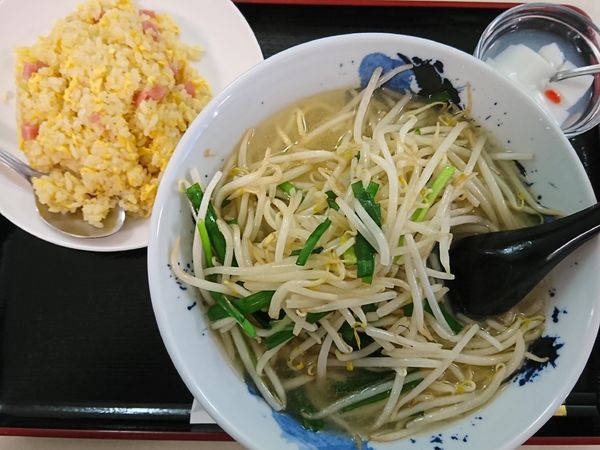 「もやし麺半チャーハン ￥880」@匯珍楼の写真
