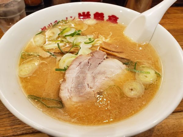 「味噌ラーメン750円」@游亀亭の写真