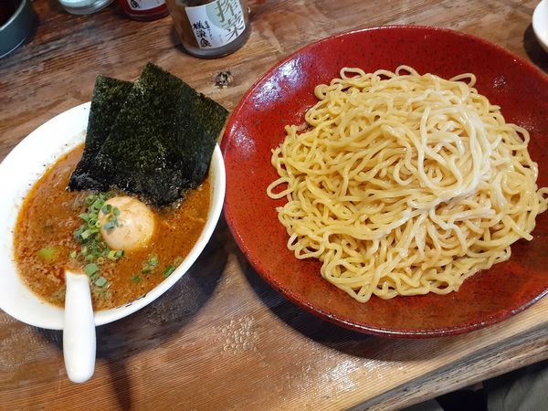 「辛味つけ麺、大盛」@横濱家 鶴川店の写真