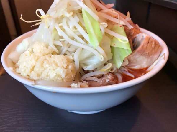 「豚そば（300g）辛味　野菜、玉ねぎ、ニンニクマシマシ」@ひたちなか大盛軒の写真