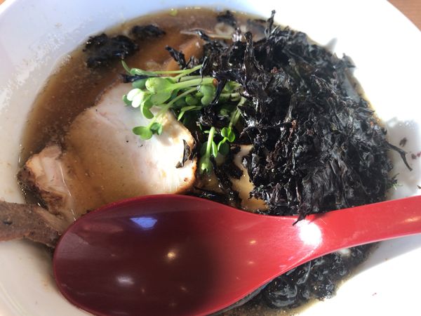 「岩のり中華そば850円」@麺屋 鶴と亀の写真