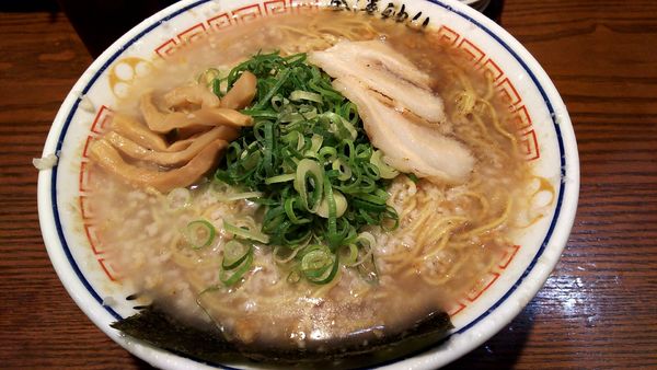 「大盛(150円)カタ」@金澤濃厚豚骨ラーメン 神仙 品達品川店の写真