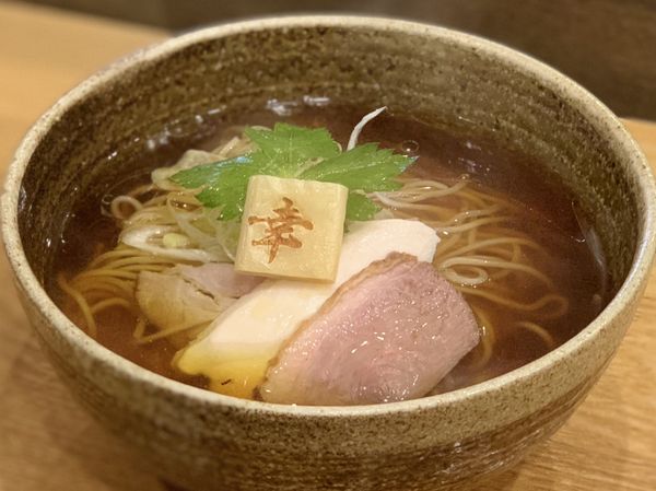 「アゴと貝出汁の醤油そば」@麺家 幸先坂の写真
